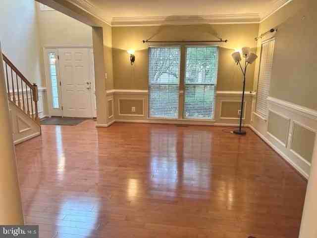 25889 Spurling Ln - Photo 3 of 28