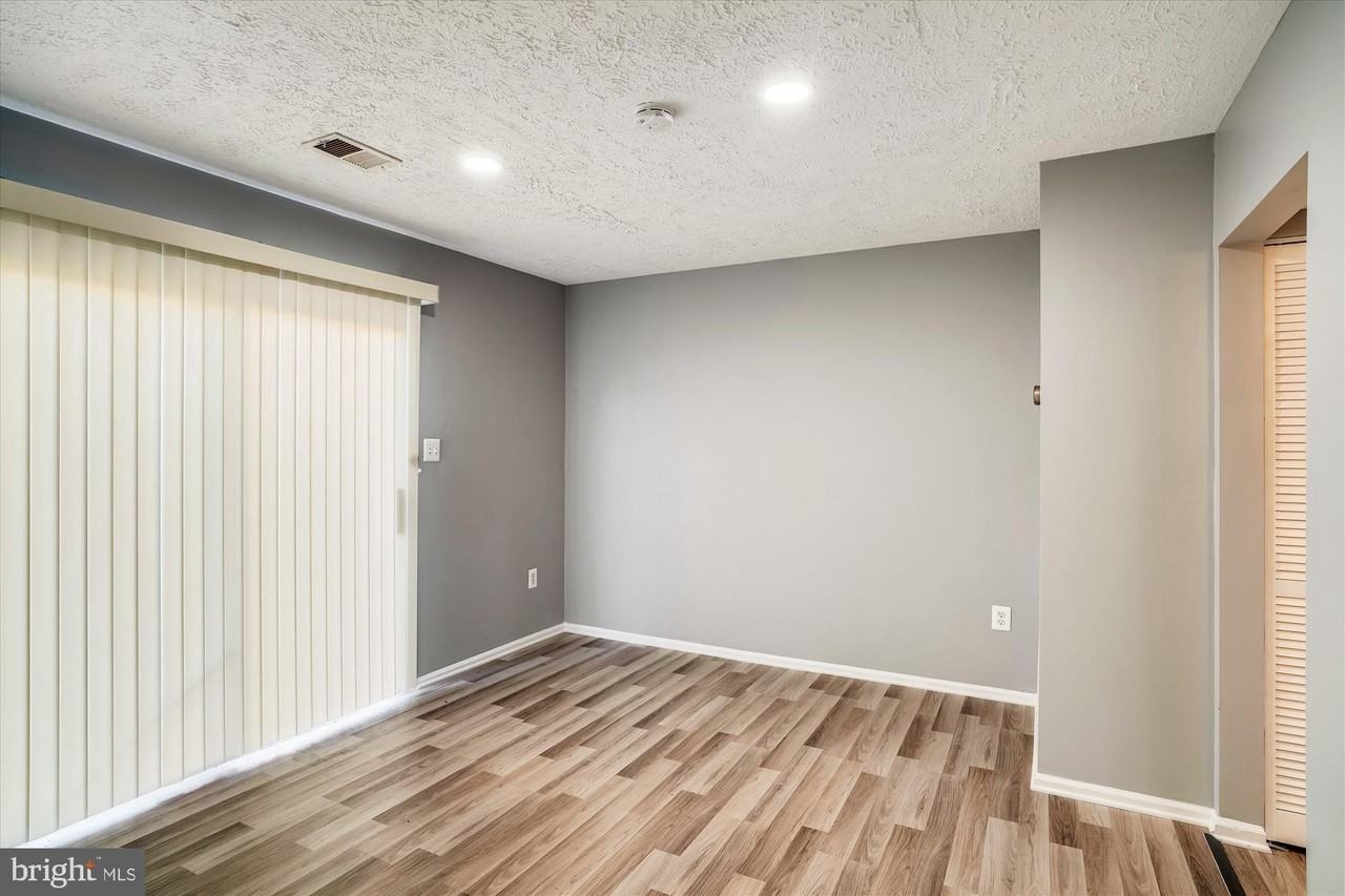 8603 Woodhue Ct - Photo 7 of 18