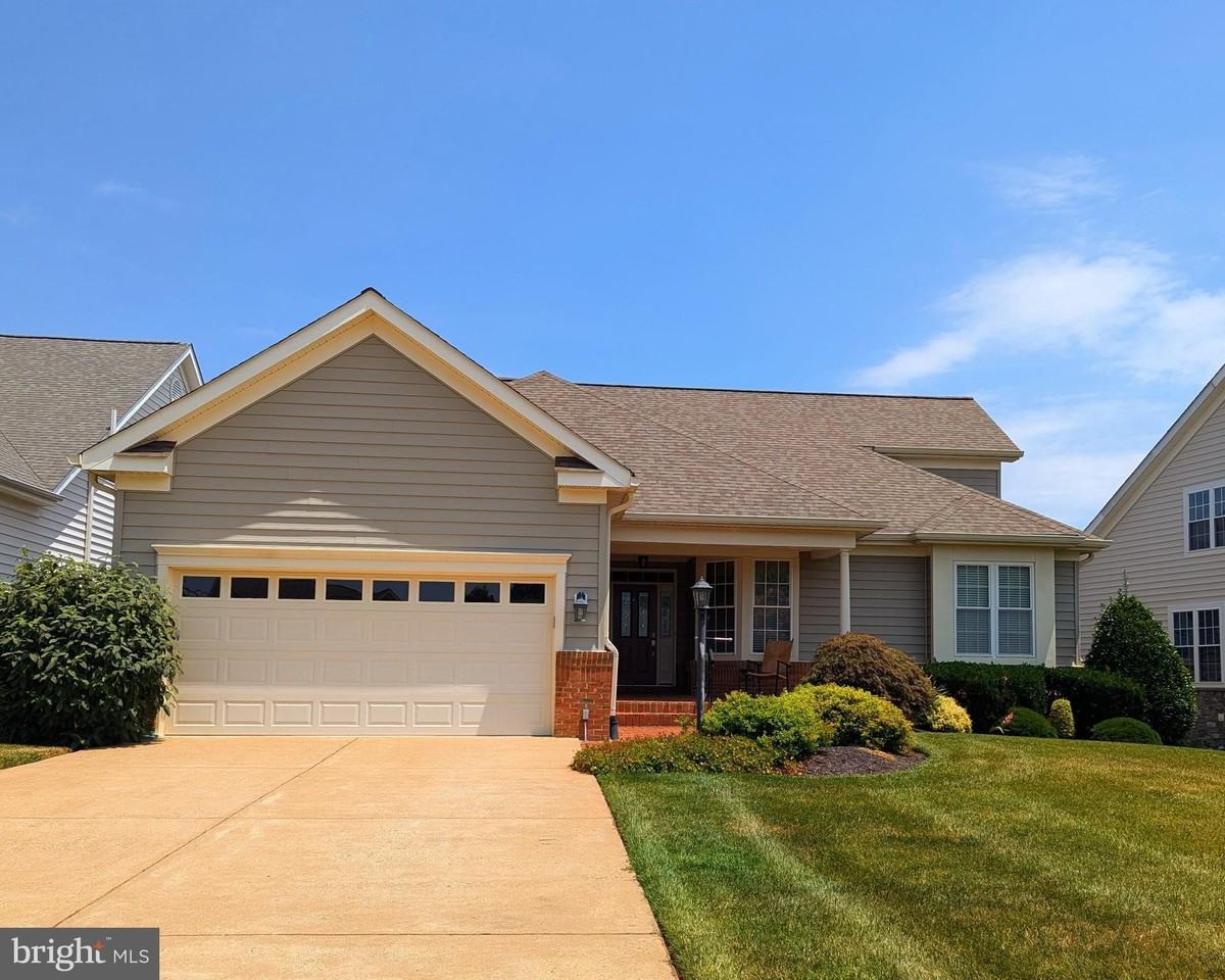13784 Charismatic Way - Photo 2 of 45