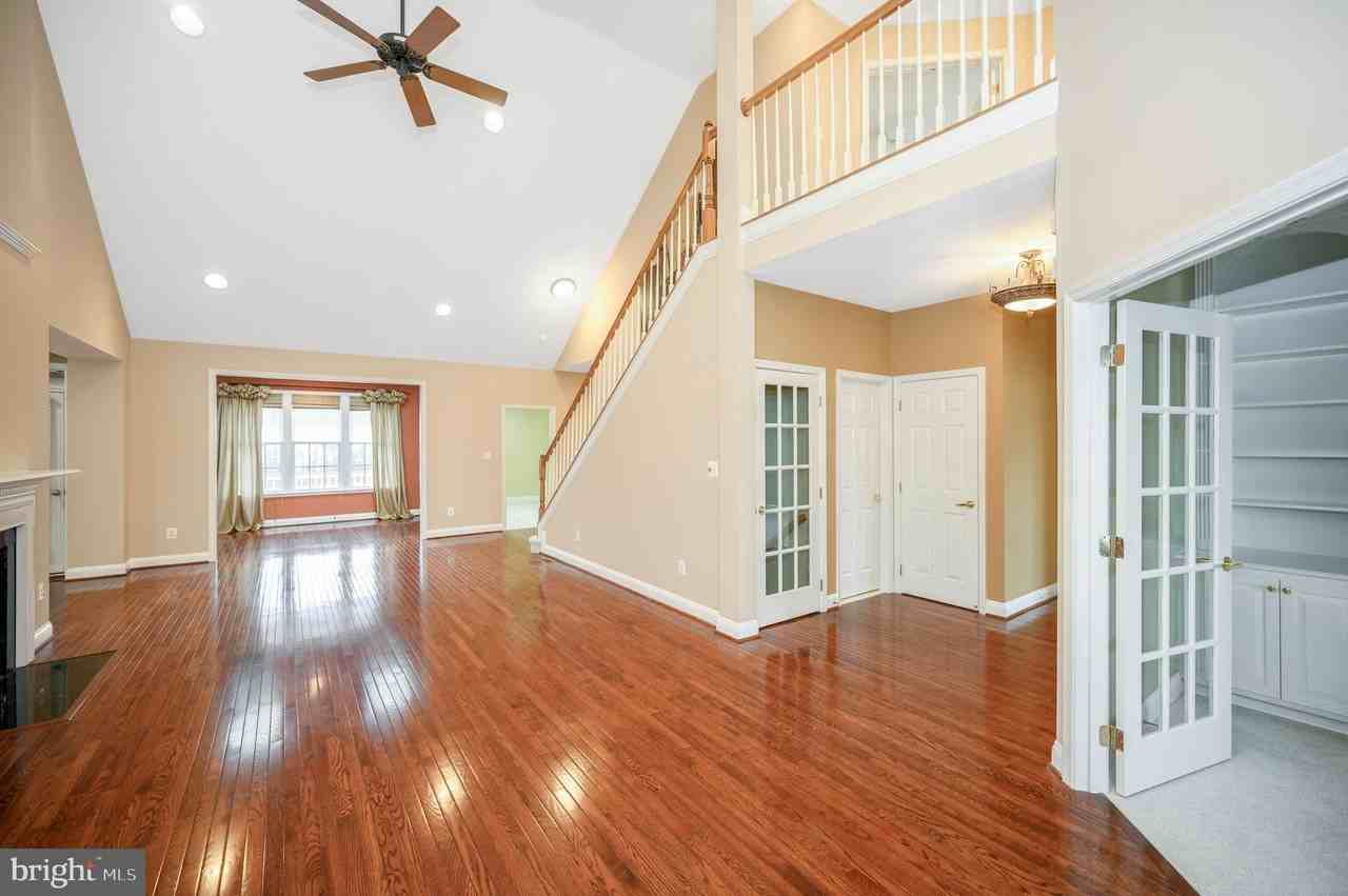 13784 Charismatic Way - Photo 4 of 45