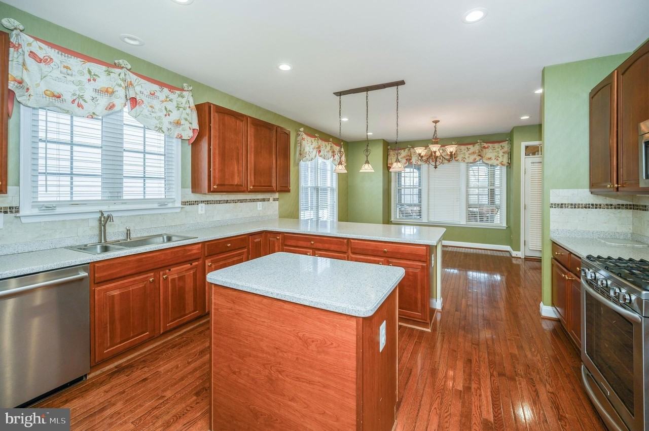 13784 Charismatic Way - Photo 5 of 47