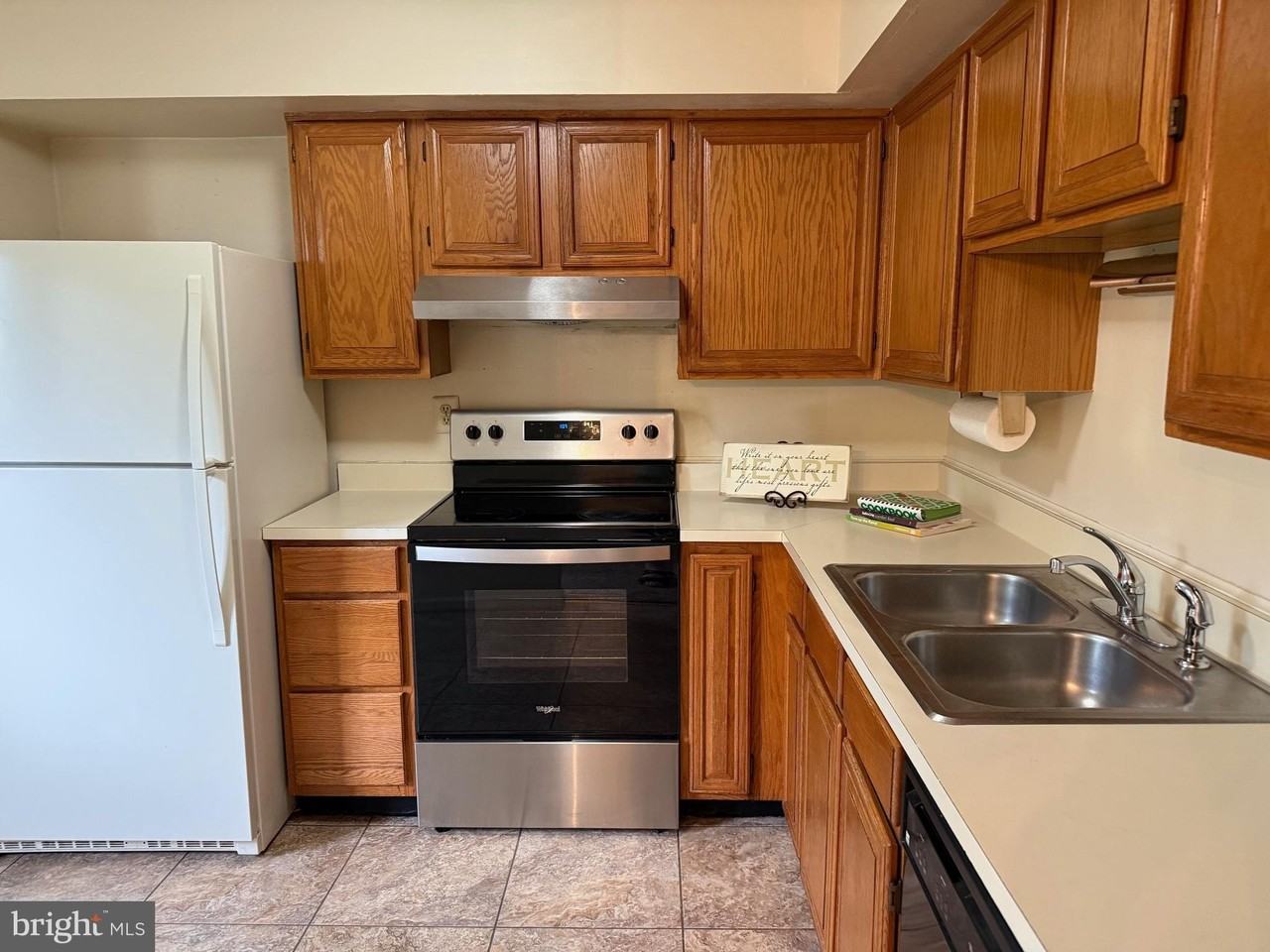 12866 Bison Ct - Photo 4 of 22