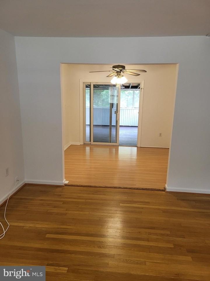 13416 Hillendale Dr - Photo 5 of 16
