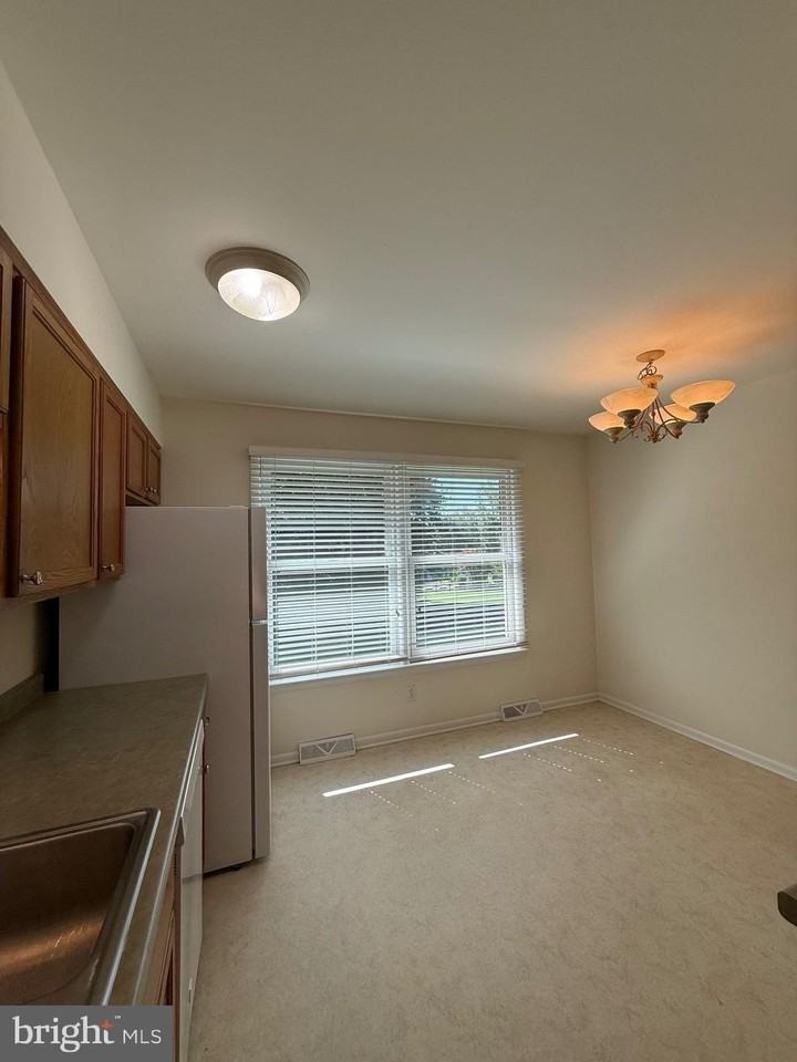 198 Van Horn Ln - Photo 5 of 25