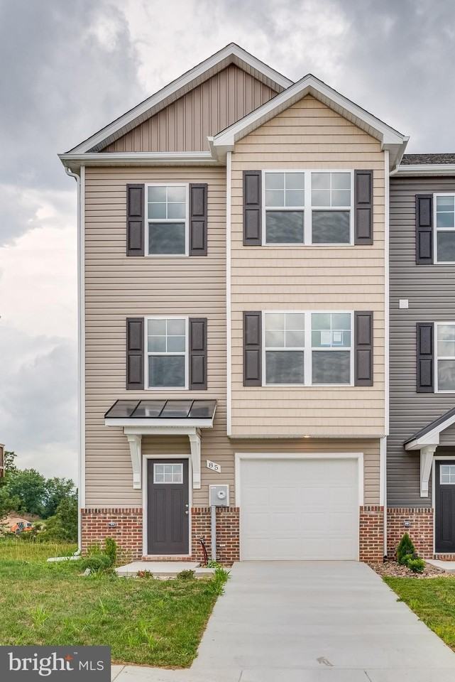 85 Moses Dr - Photo 2 of 39