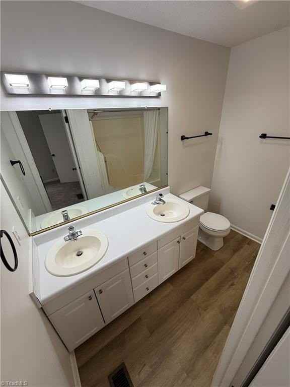 1905 Winding Ridge Rd - Photo 4 of 22