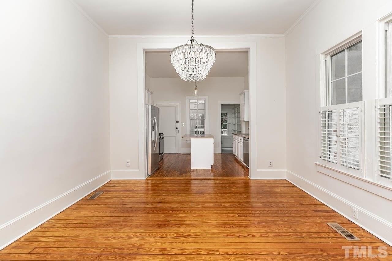 312 E Church St - Photo 7 of 17