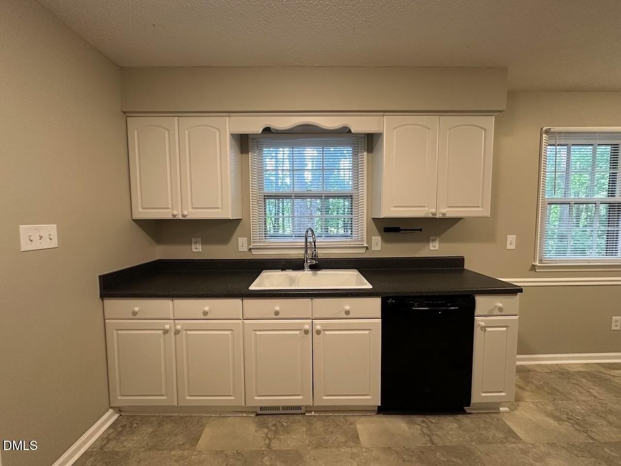 1505 Highland Trl - Photo 6 of 22