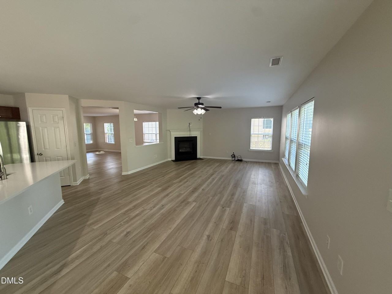 220 Milpass Dr - Photo 5 of 20