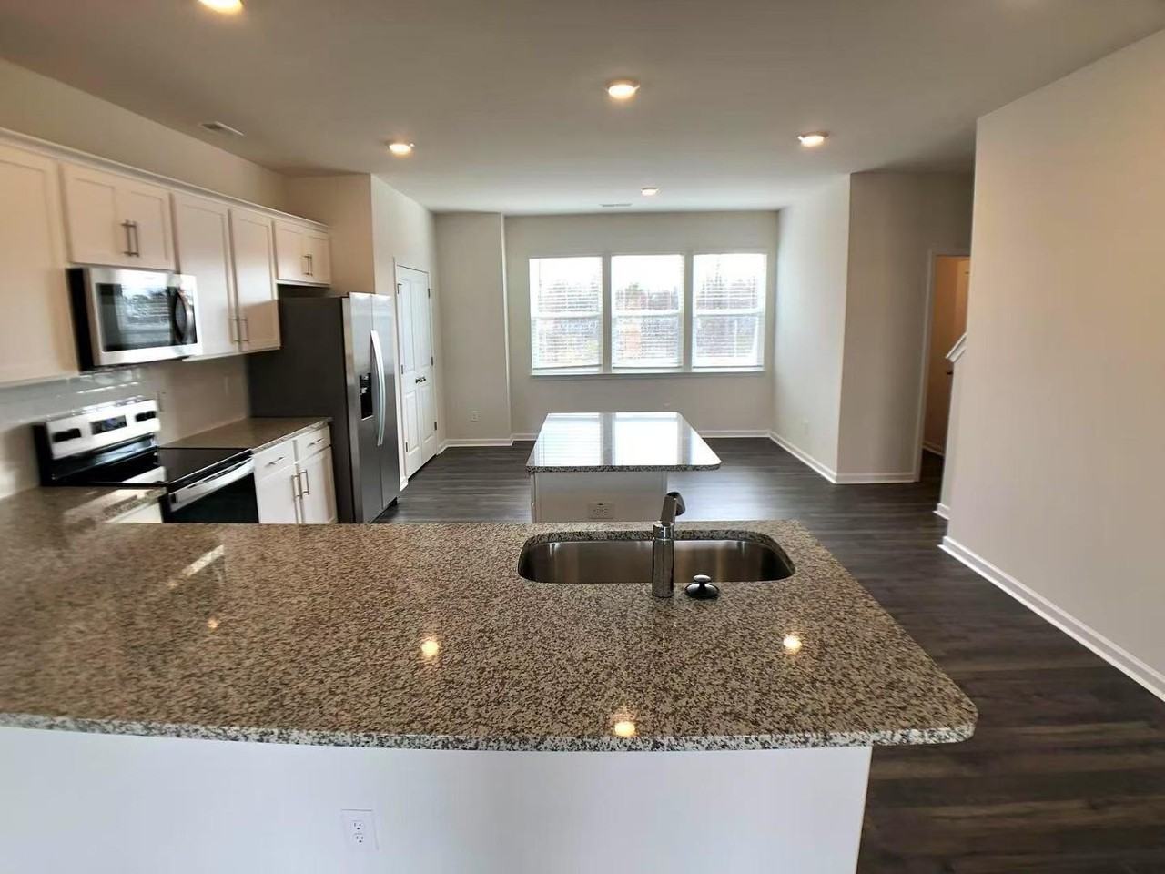 720 Dorset Stream Dr - Photo 6 of 26
