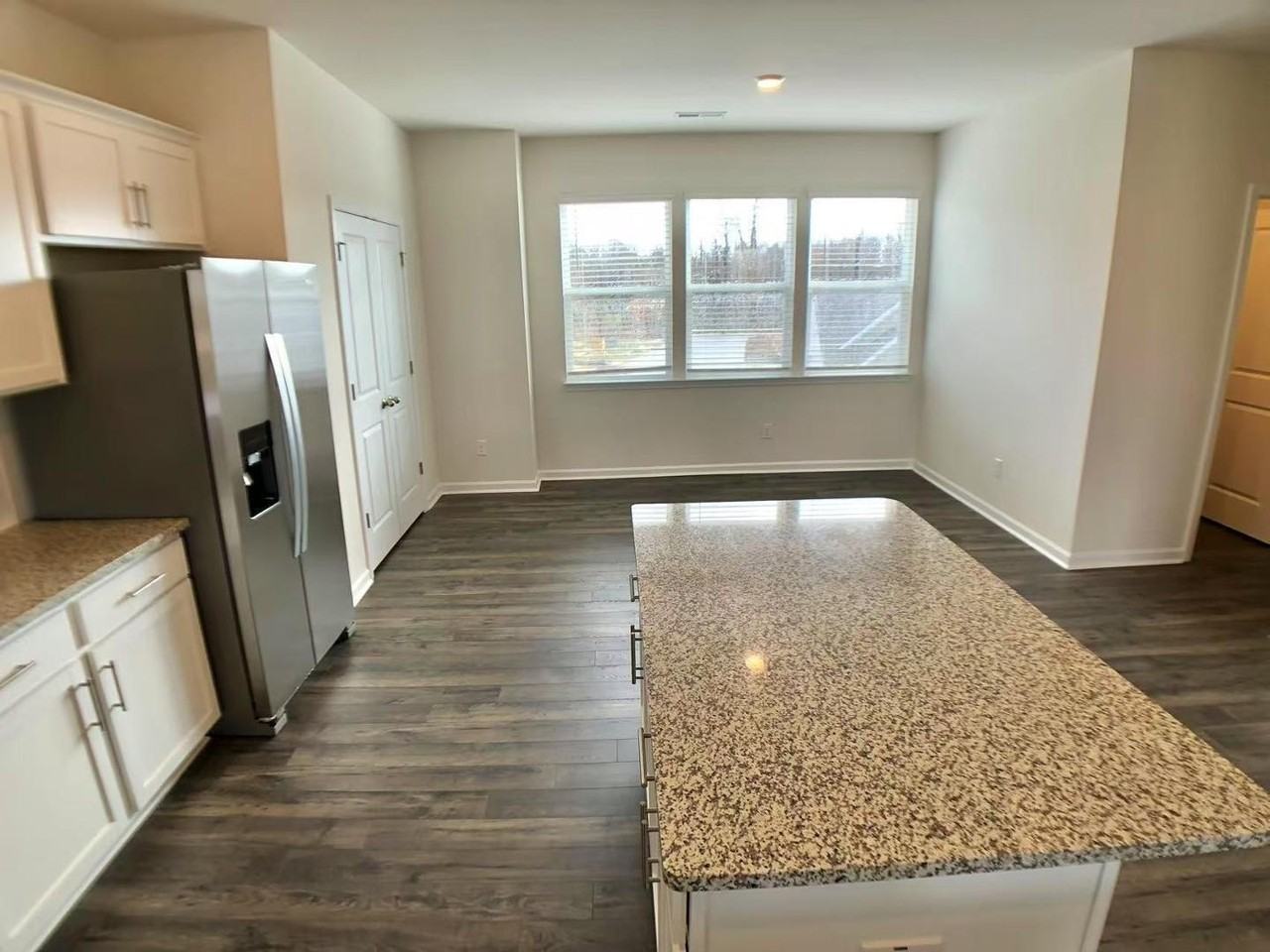 720 Dorset Stream Dr - Photo 7 of 26