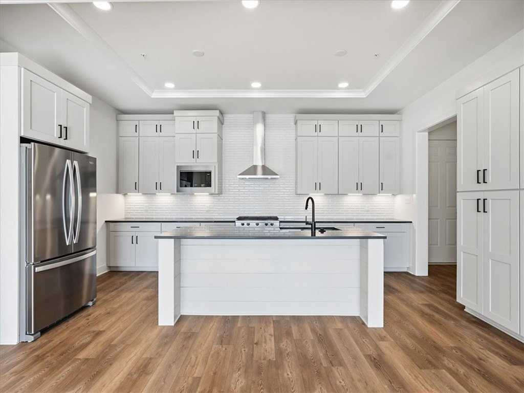302 Highbridge Ln - Photo 6 of 29