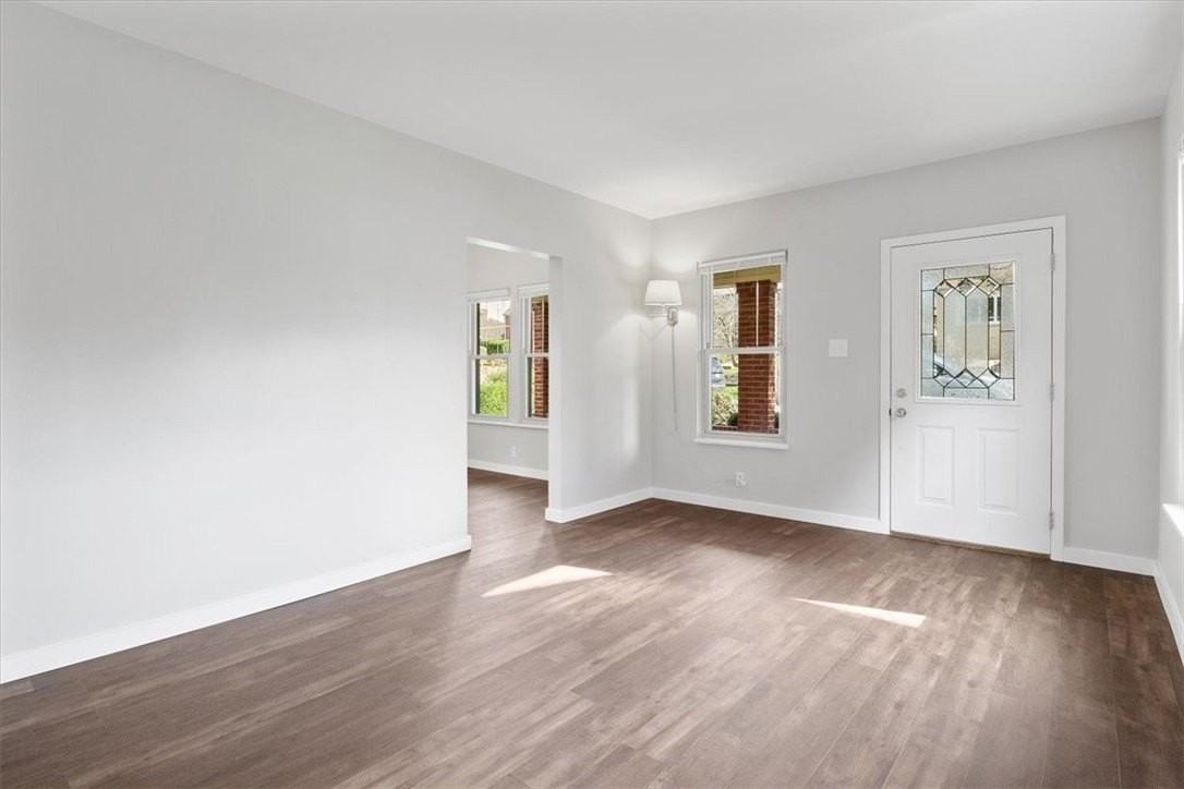121 1st Ave - Photo 6 of 40
