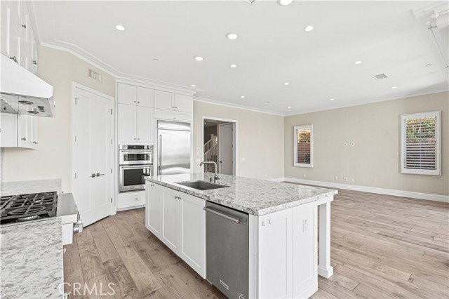 110 Statura - Photo 2 of 8