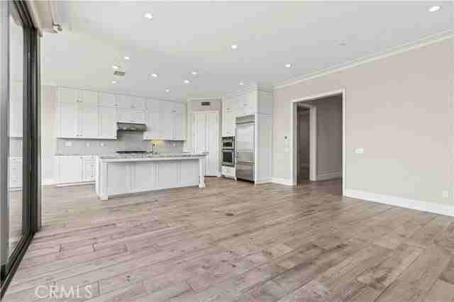 110 Statura - Photo 4 of 8