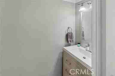1018 Eckenrode Way - Photo 5 of 8