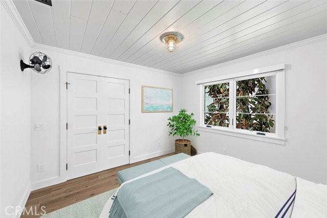 352 Cliff Dr - Photo 7 of 8