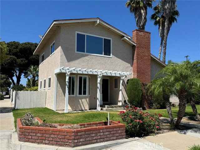 1041 W Acacia Ave - Photo 6 of 8