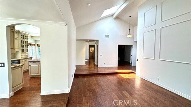 5514 E Crater Lake Ave - Photo 6 of 8