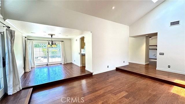 5514 E Crater Lake Ave - Photo 7 of 8