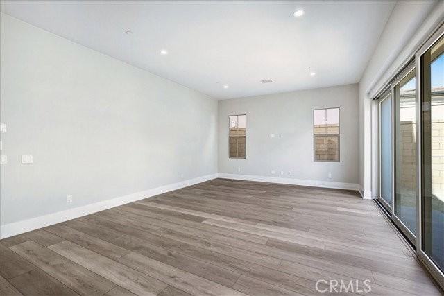 212 Mistwater - Photo 3 of 8