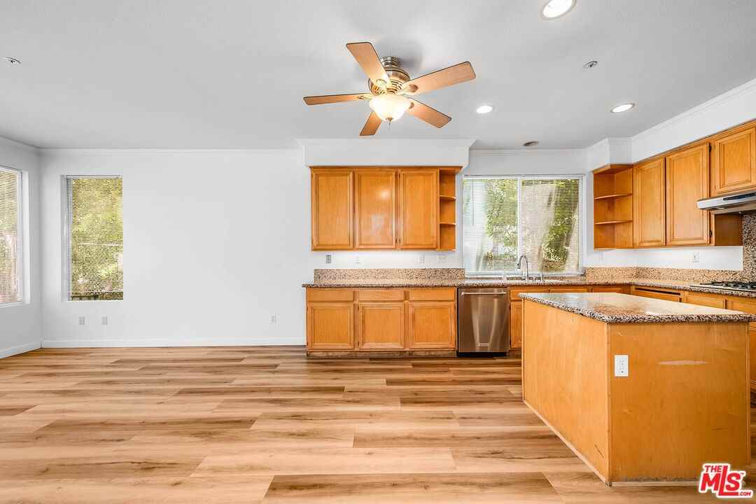 10645 Chiquita St - Photo 5 of 8