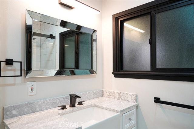 6343 Livia Ave - Photo 6 of 8