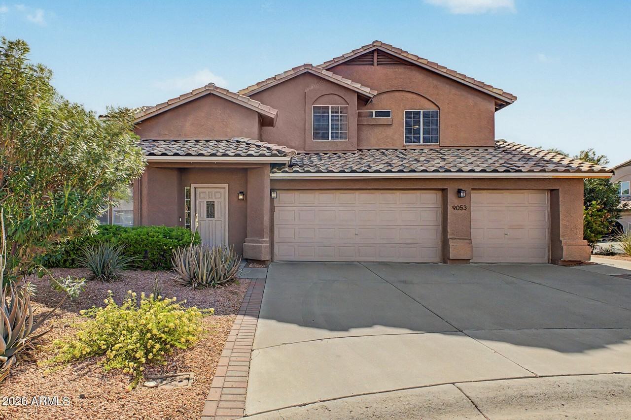 9053 W Banff Ln - Photo 2 of 39