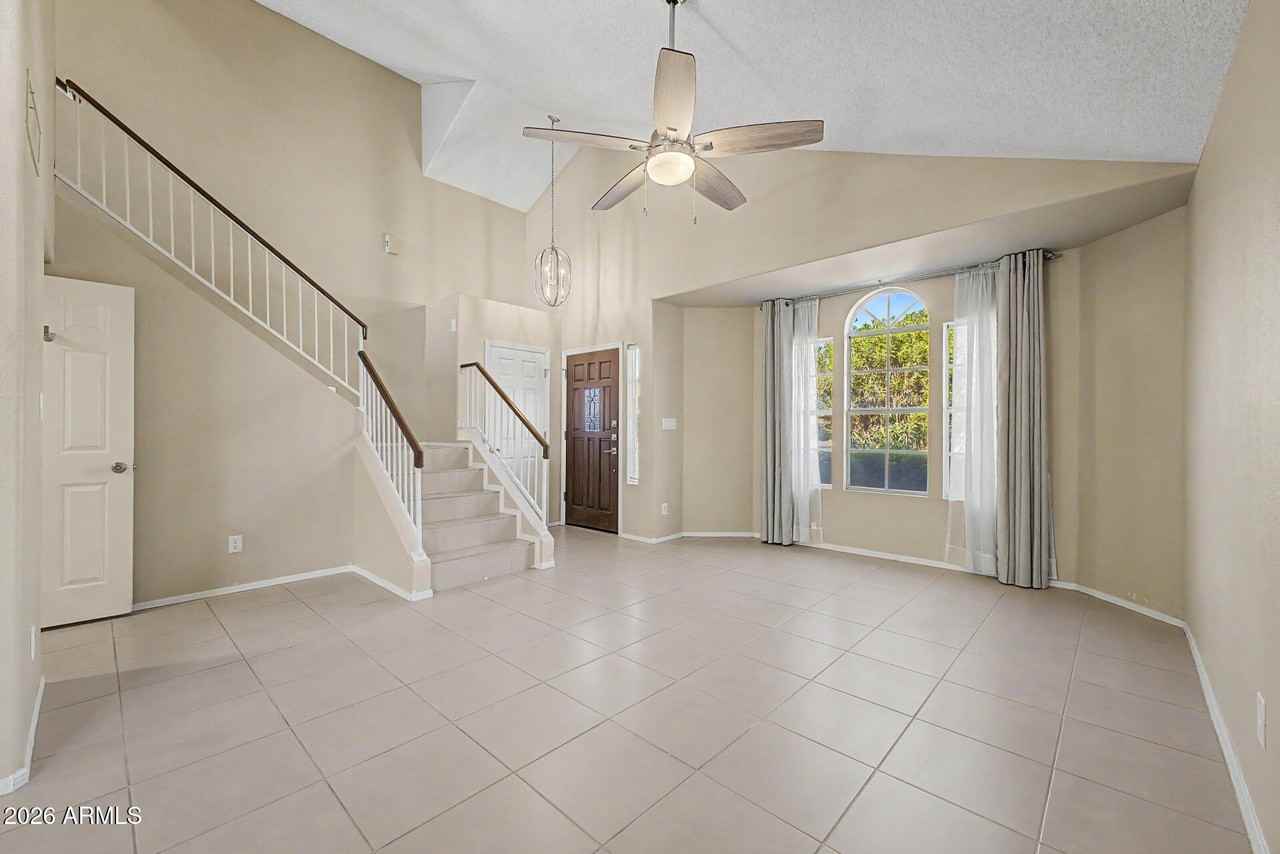 9053 W Banff Ln - Photo 7 of 39