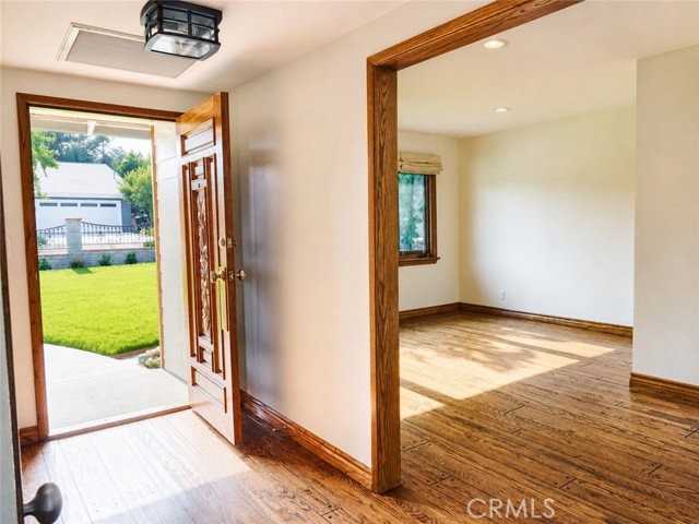 4720 Hayman Ave - Photo 2 of 8