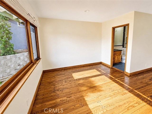 4720 Hayman Ave - Photo 4 of 8