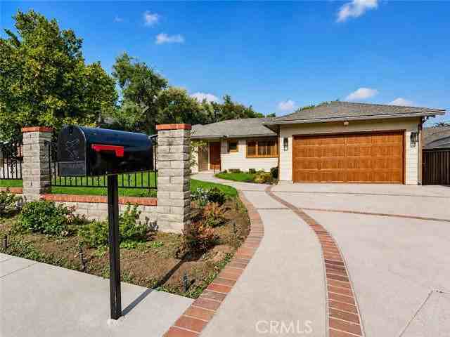 4720 Hayman Ave - Photo 6 of 8