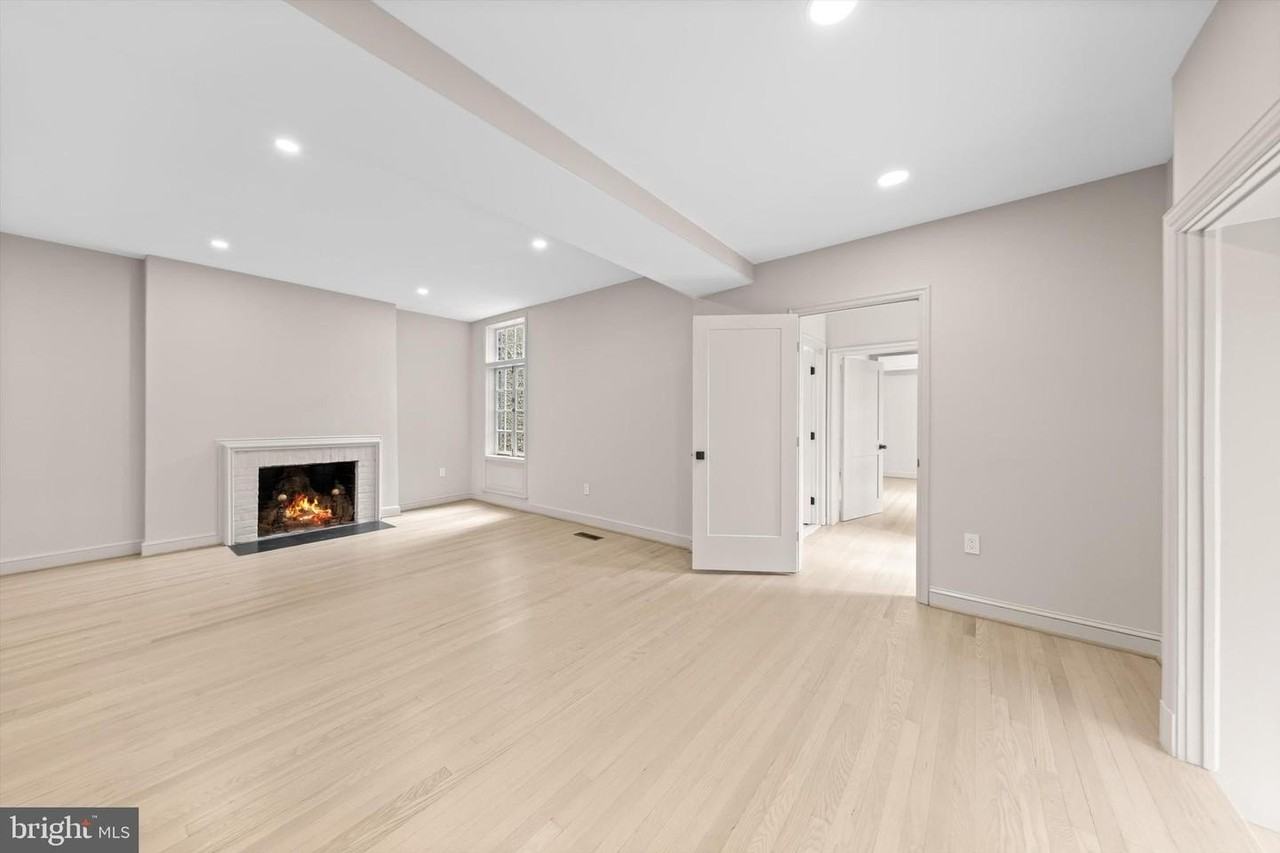 1525 35th St Nw - Photo 5 of 43