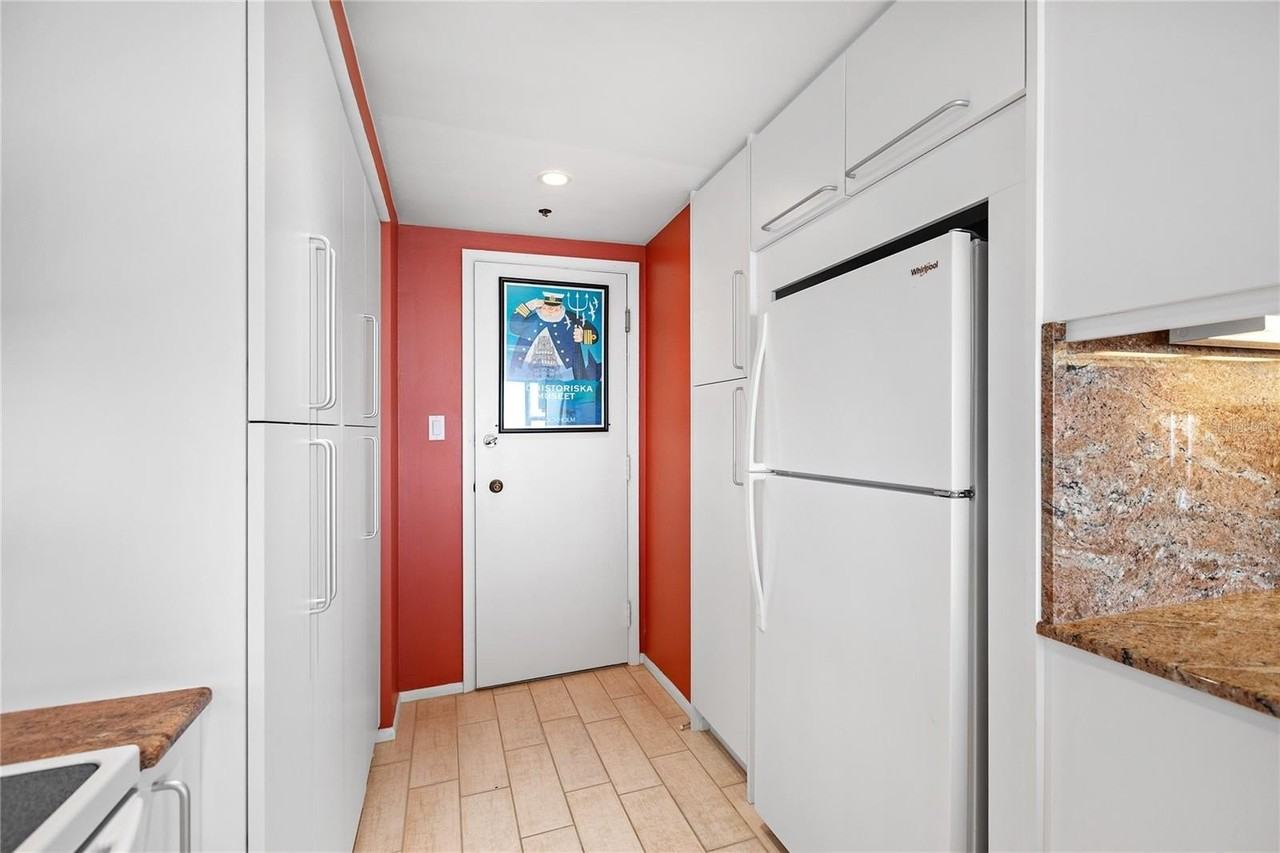 601 Longboat Club Rd #902S - Photo 6 of 50