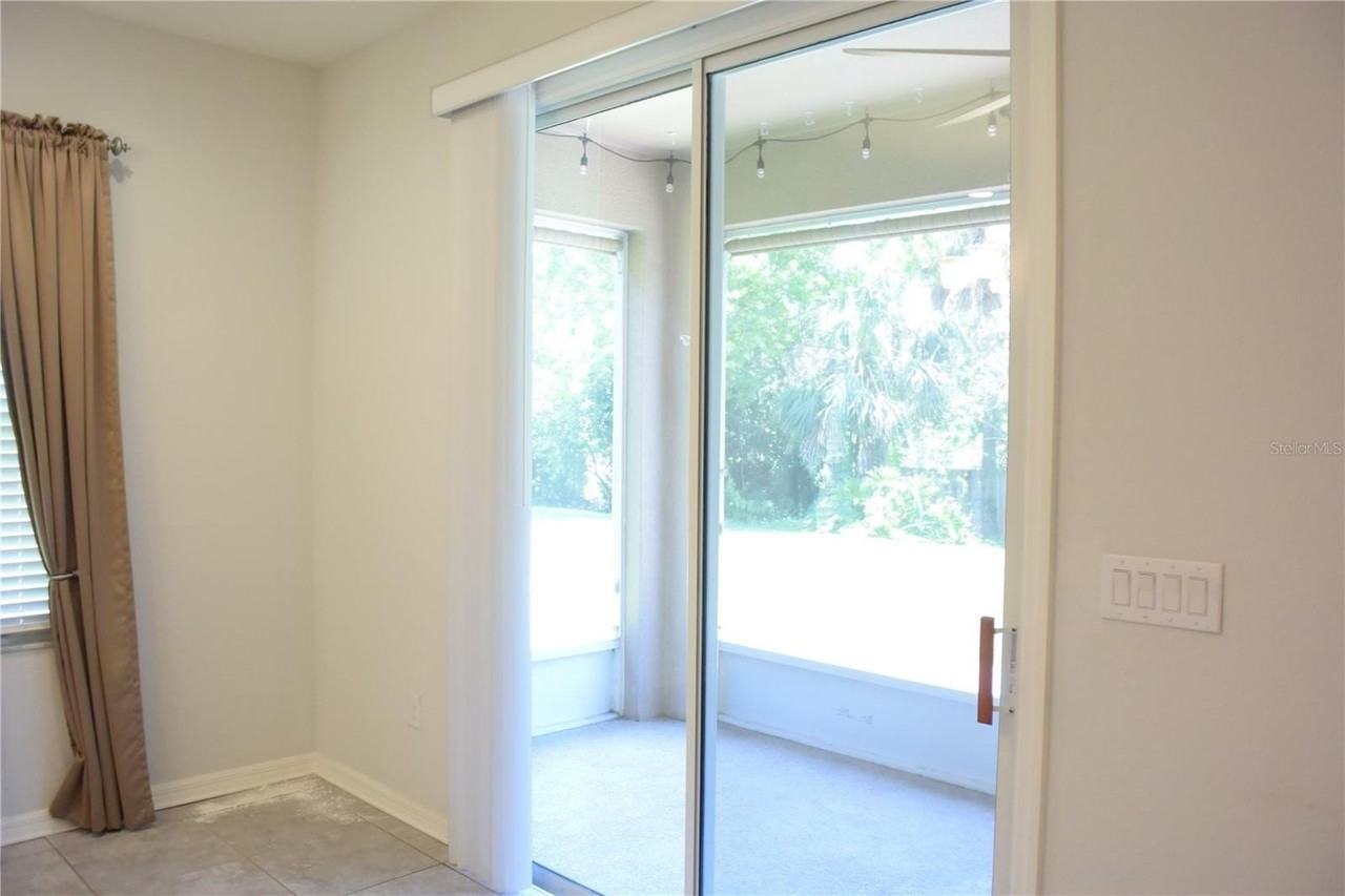 1213 Grantham Dr - Photo 7 of 39