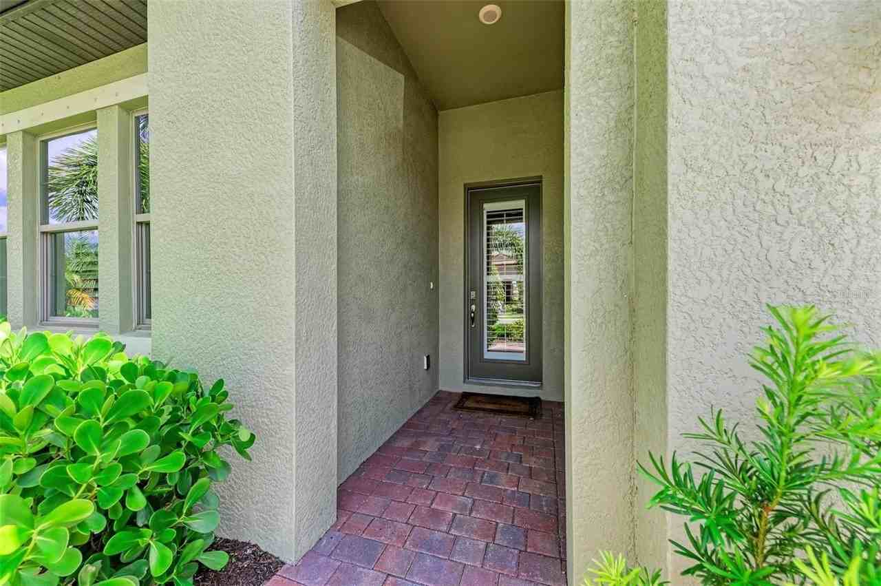 244 Villoresi Blvd - Photo 3 of 50