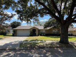 featured image of 8220 Wellsmere Cir