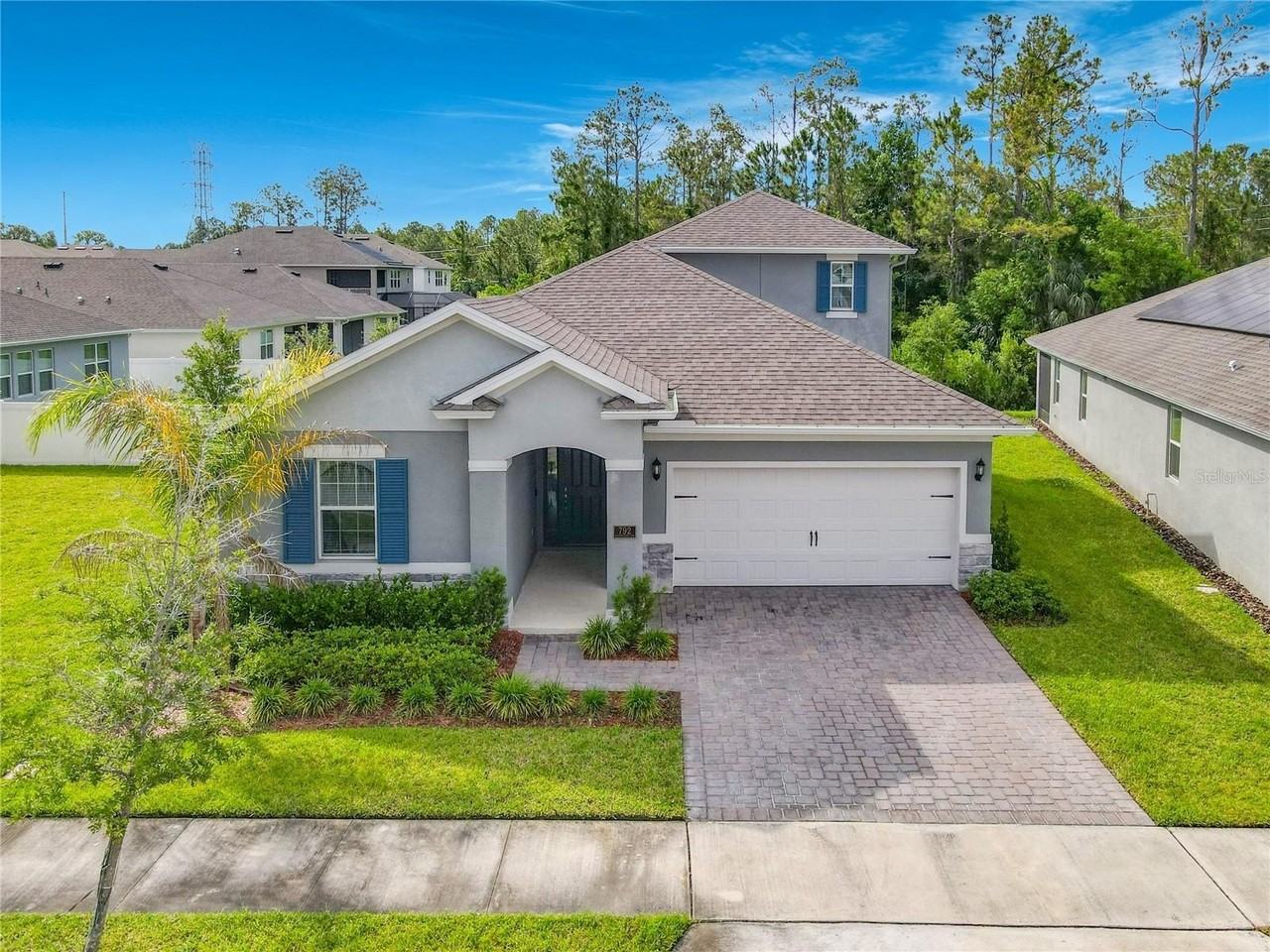 792 Hyperion Dr - Photo 2 of 50
