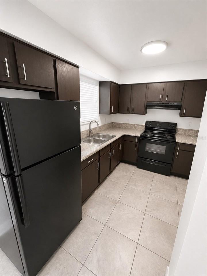 1187 Bentley Rd #1 - Photo 5 of 15