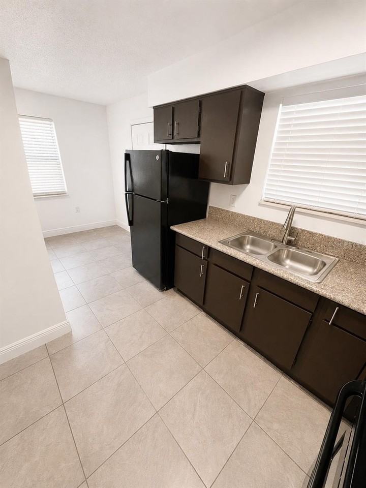 1187 Bentley Rd #1 - Photo 7 of 15