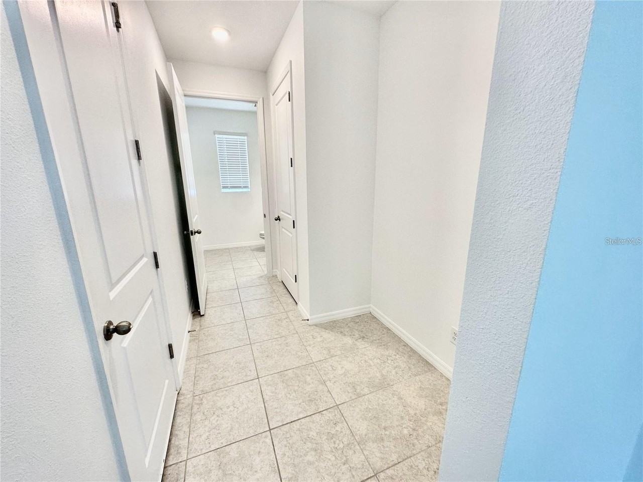 1707 Sanibel Dr - Photo 7 of 26