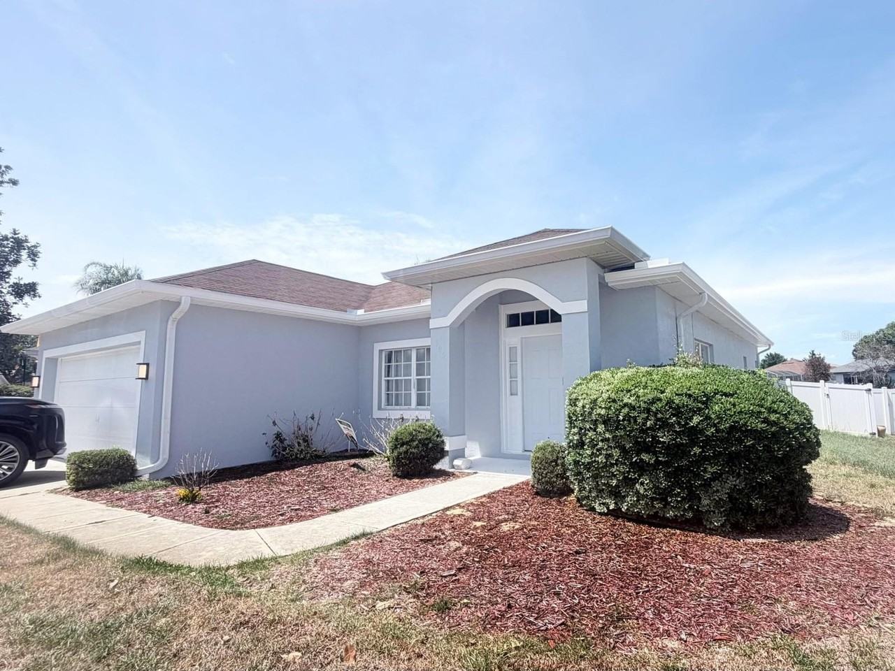 906 Berwick Dr - Photo 4 of 50