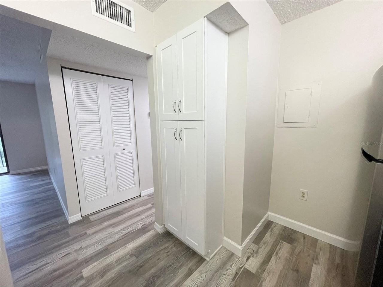 1182 Pine Ridge Cir W #C2 - Photo 7 of 30