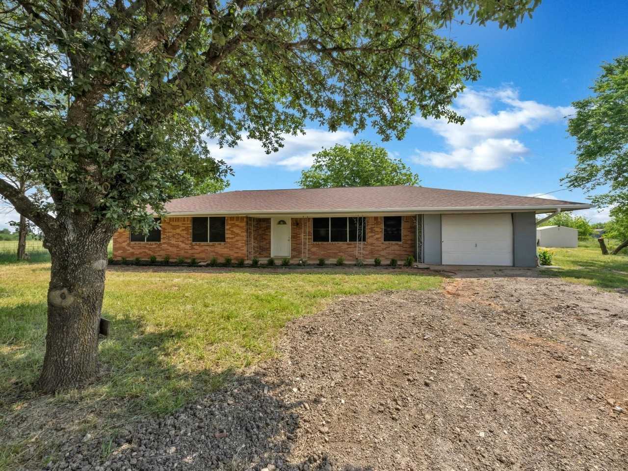 9209 Fm 1570 N - Photo 3 of 36