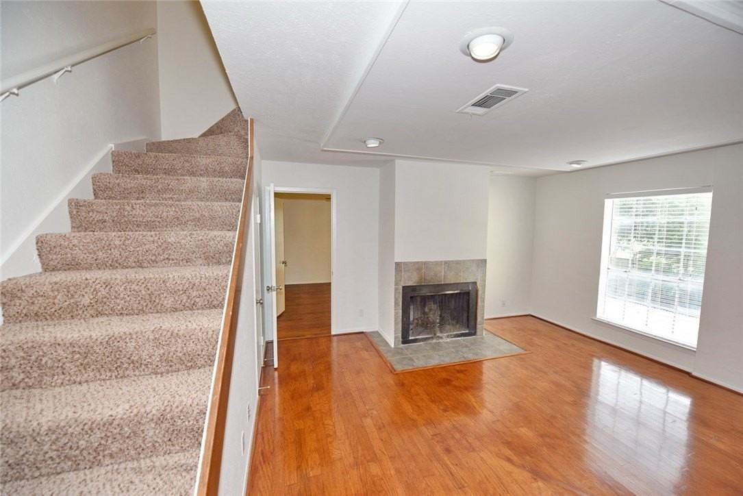 4033 Gilbert Ave #205 - Photo 5 of 18