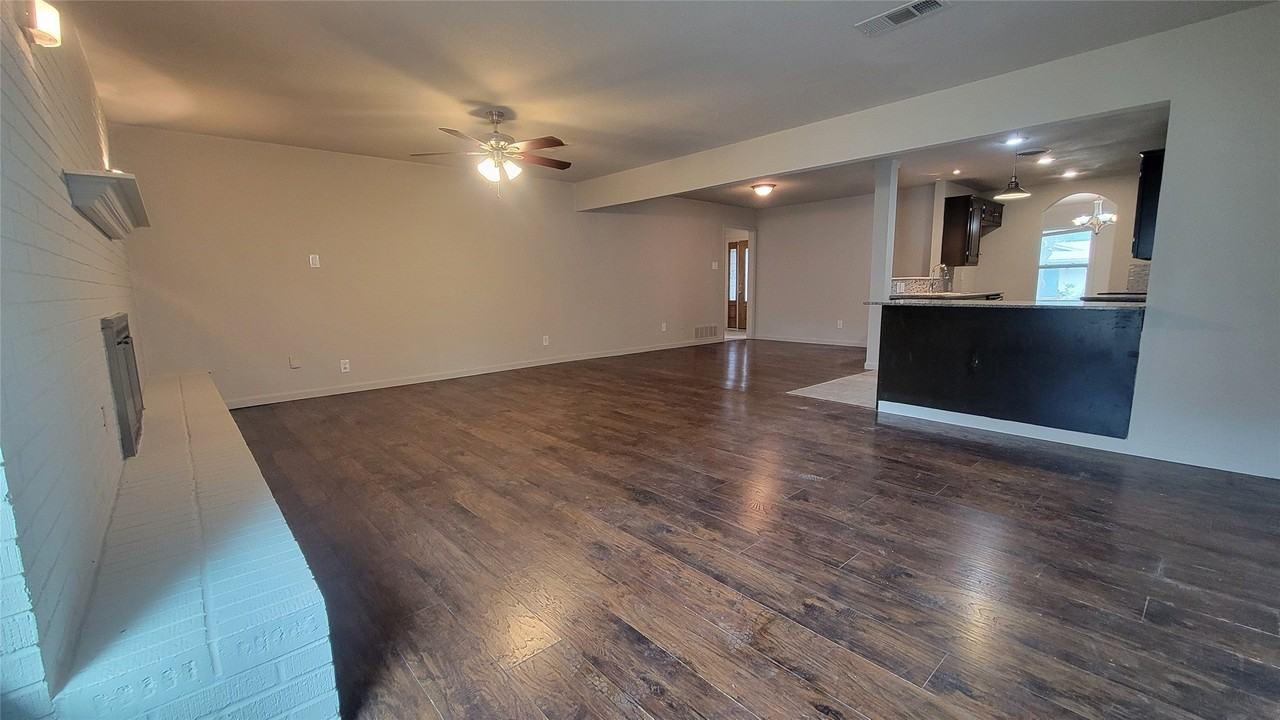 5613 Ammons St - Photo 7 of 28