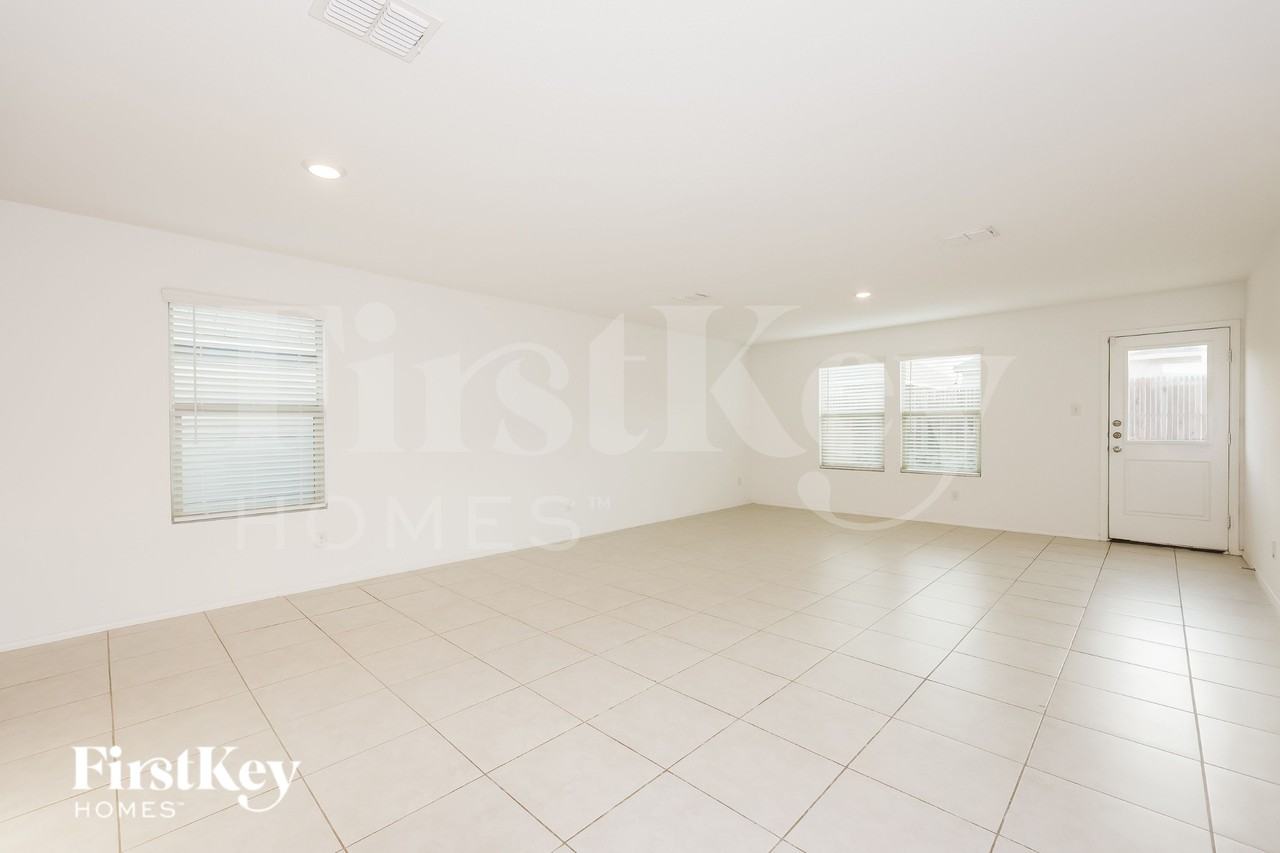 14837 Firerock Rd - Photo 2 of 20