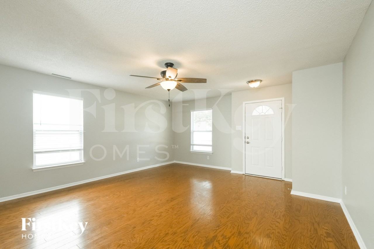 14455 Black Farm Dr - Photo 3 of 15