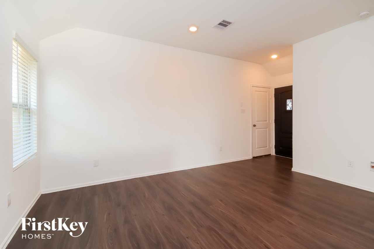 18438 Running Shadow Ct - Photo 3 of 15