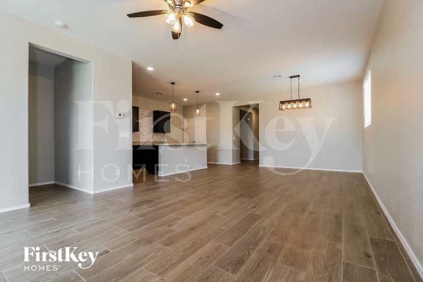 17565 W Villa Chula Ln - Photo 3 of 15
